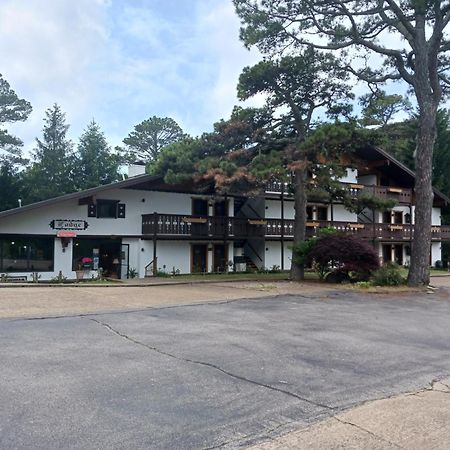 Bavarian Inn Motel & Restaurant ユリーカ・スプリングス エクステリア 写真