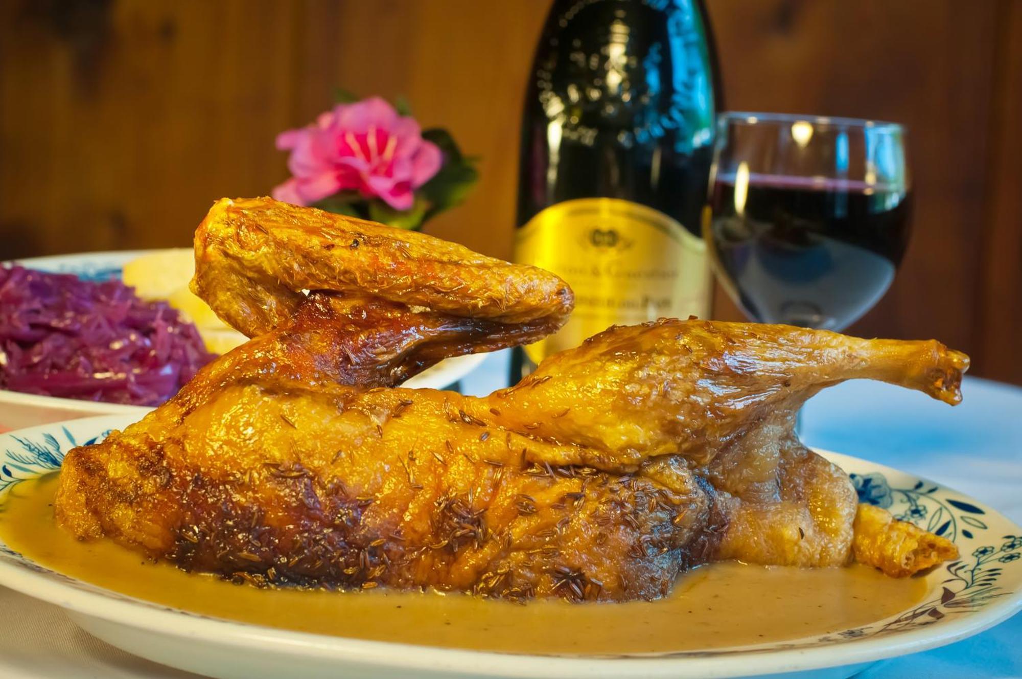 Bavarian Inn Motel & Restaurant ユリーカ・スプリングス エクステリア 写真