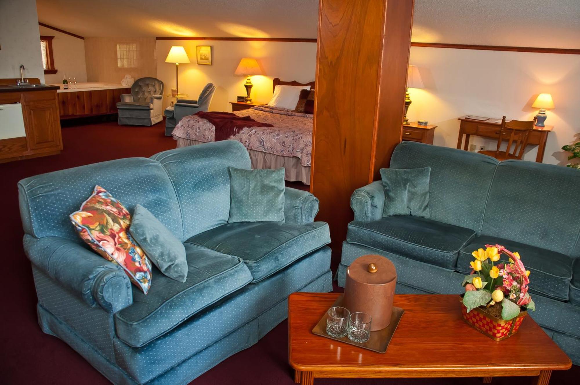 Bavarian Inn Motel & Restaurant ユリーカ・スプリングス エクステリア 写真