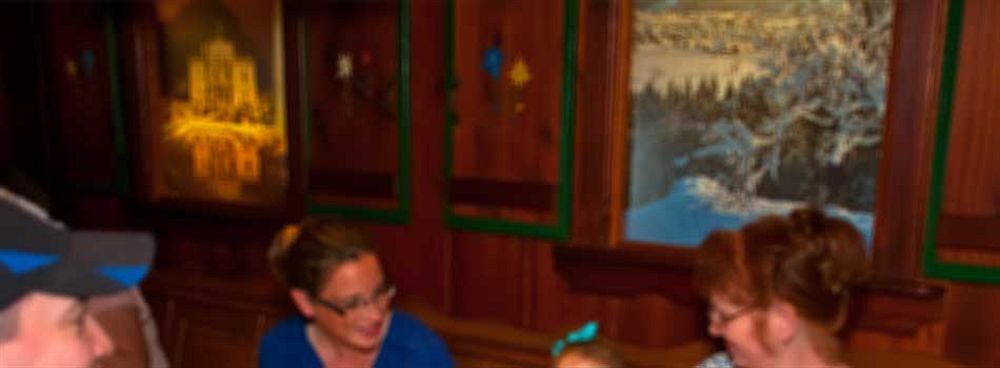 Bavarian Inn Motel & Restaurant ユリーカ・スプリングス エクステリア 写真